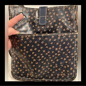 Patricia Nash Stylish Navy and Light Pink flowers Crossbody Bag